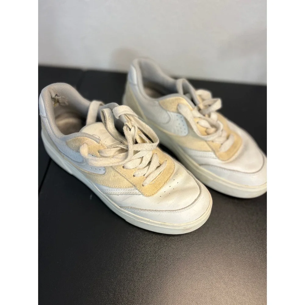 Vionic Karmelle White Beige Leather Suede Lace Up‎ Sneakers Women's Size 9